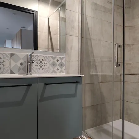 Eurotunnel - Commerce - Famille & Pro 2ch 5 P *